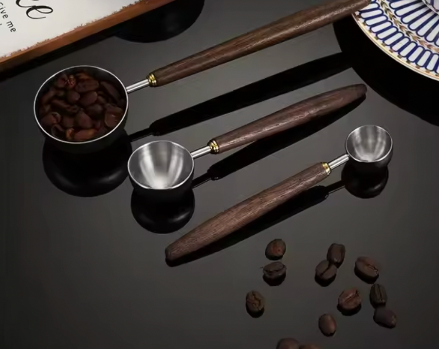 Måleskeer i valnød (3x)